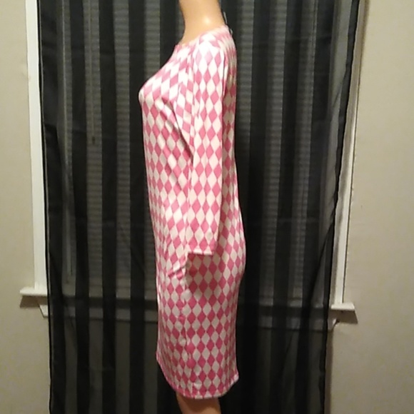 Dress - Picture 2 of 4